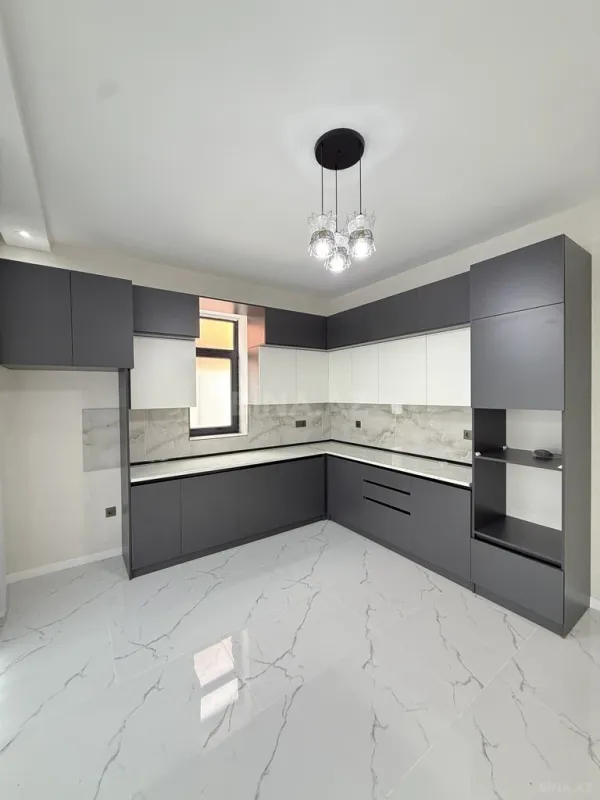 Satılır 4 otaqlı həyət evi 135 m²