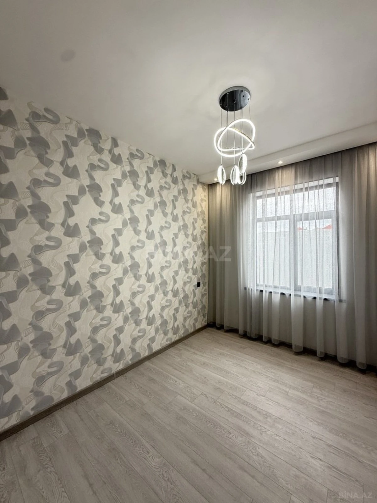 Satılır 4 otaqlı həyət evi 135 m²