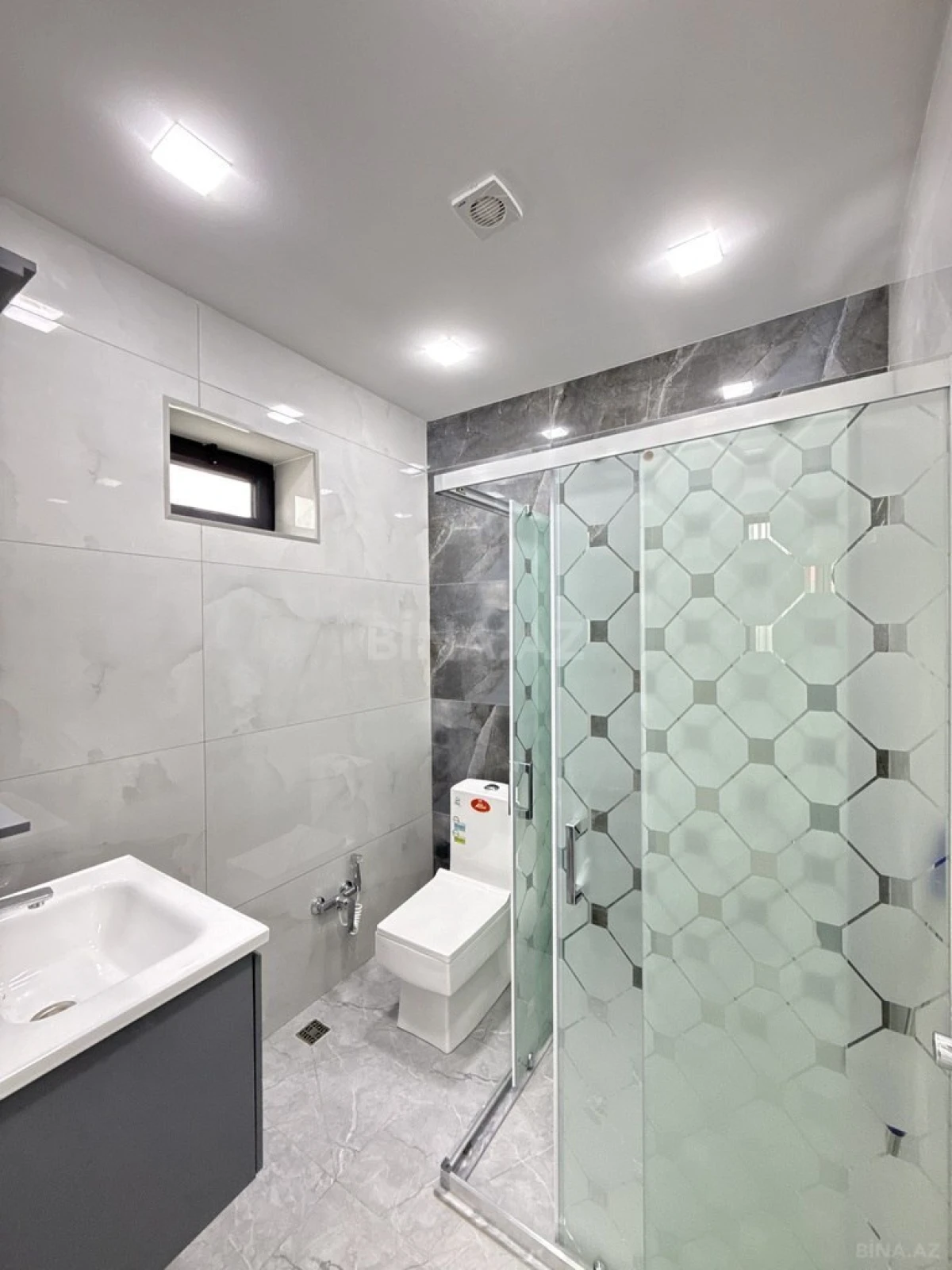 Satılır 4 otaqlı həyət evi 135 m²