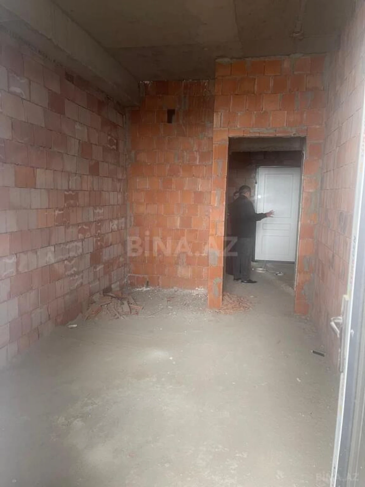 Satılır 1 otaqlı mənzil 47 m²