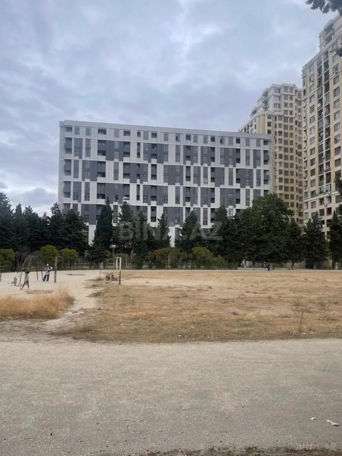 Satılır 1 otaqlı mənzil 47 m²