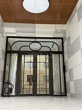 Satılır 4 otaqlı mənzil 210.5 m²
