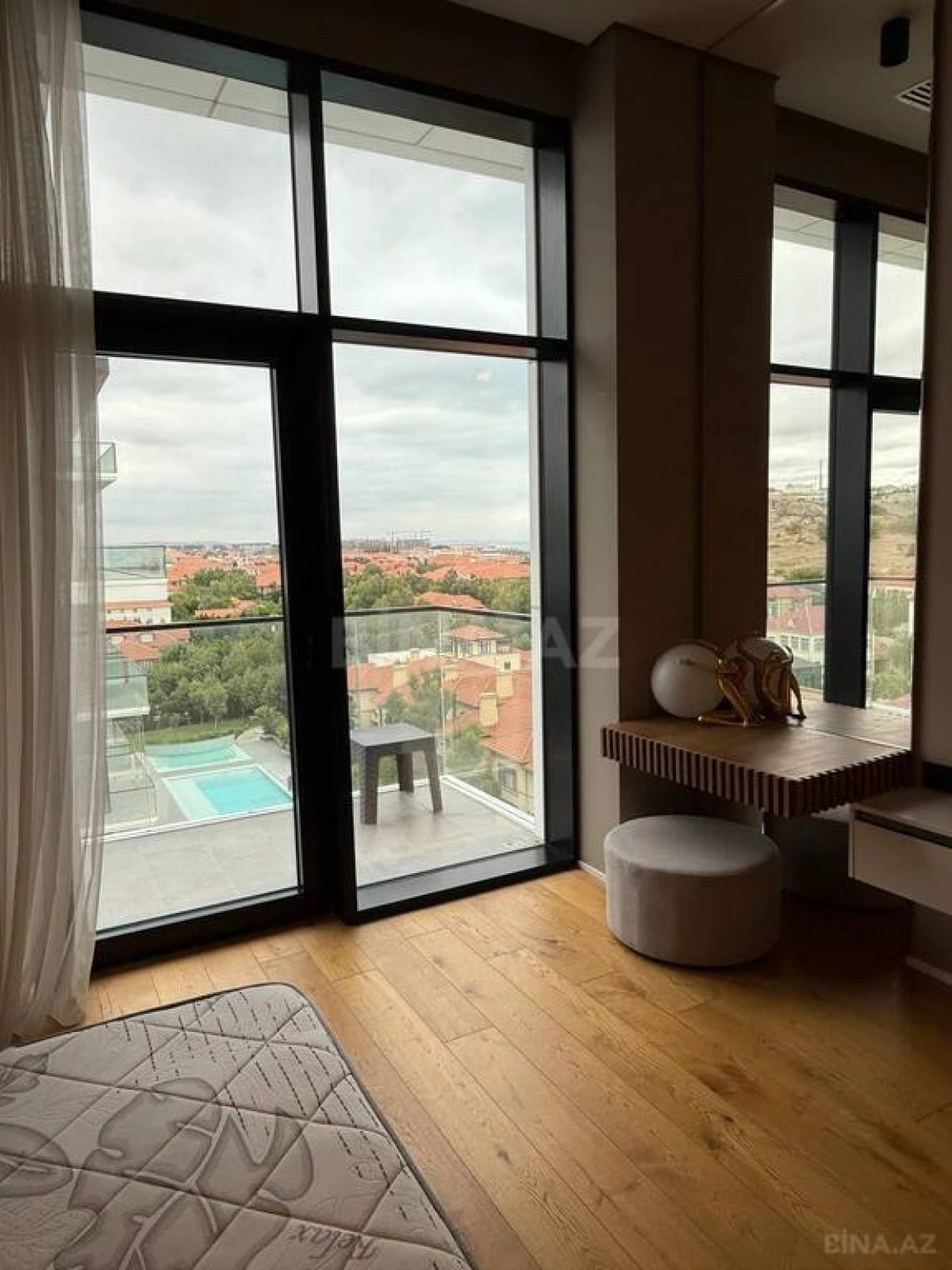 Satılır 1 otaqlı mənzil 46 m²