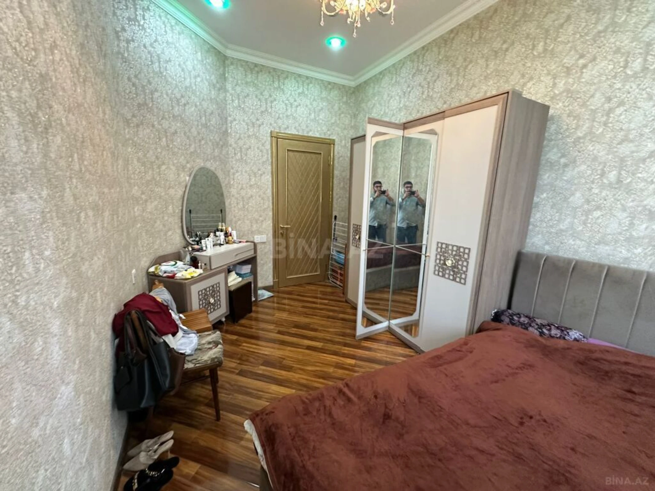 Satılır 3 otaqlı mənzil 125 m²