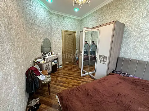 Satılır 3 otaqlı mənzil 125 m²