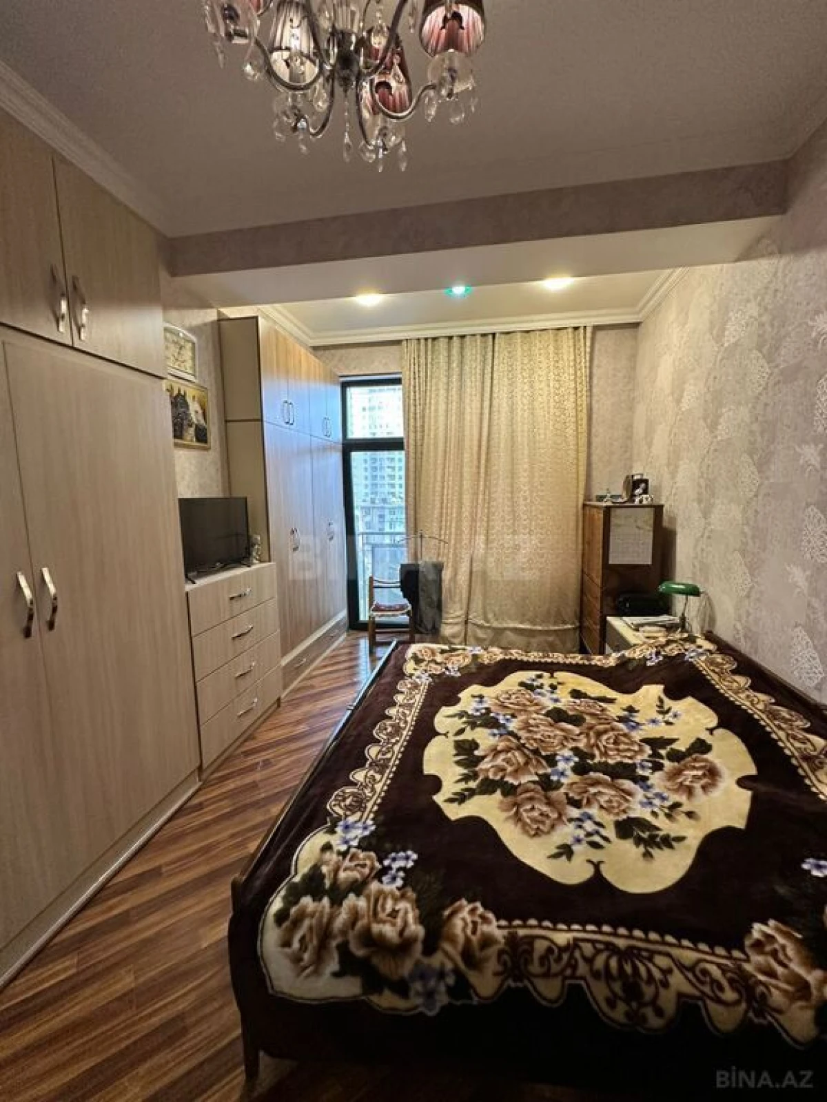 Satılır 3 otaqlı mənzil 125 m²