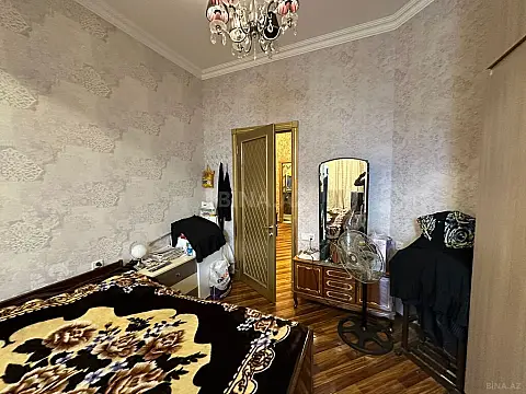 Satılır 3 otaqlı mənzil 125 m²