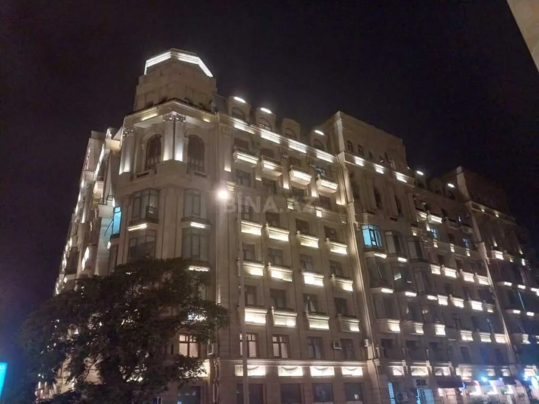 Satılır 4 otaqlı mənzil 100 m²