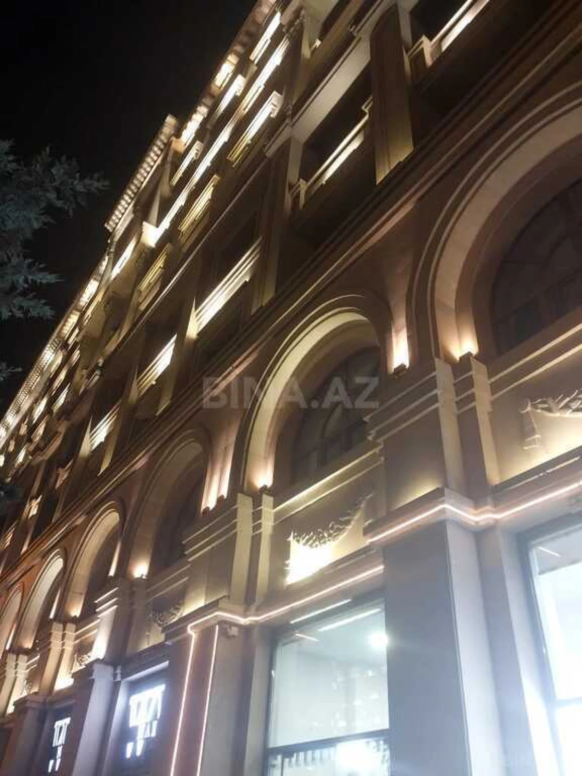 Satılır 4 otaqlı mənzil 100 m²