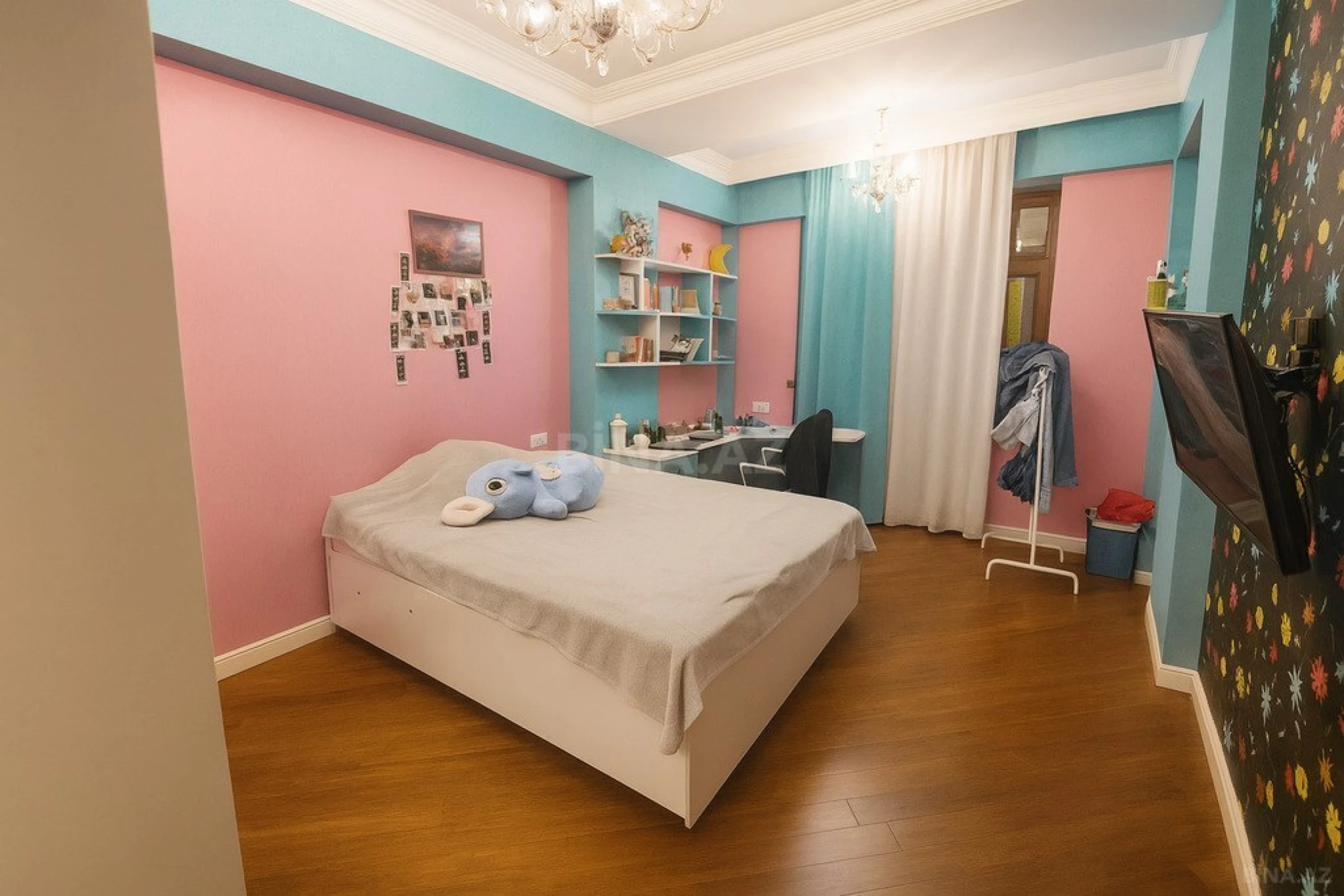 Satılır 4 otaqlı mənzil 100 m²