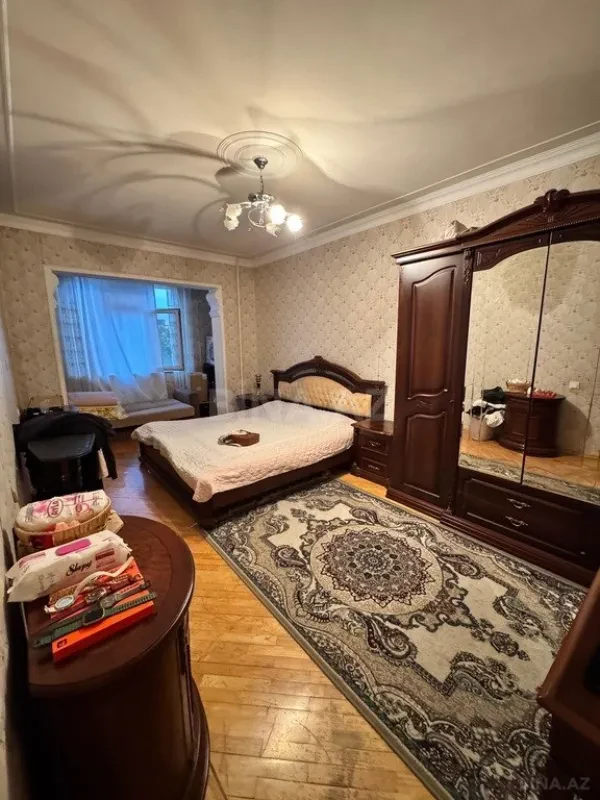 Satılır 3 otaqlı mənzil 85 m²