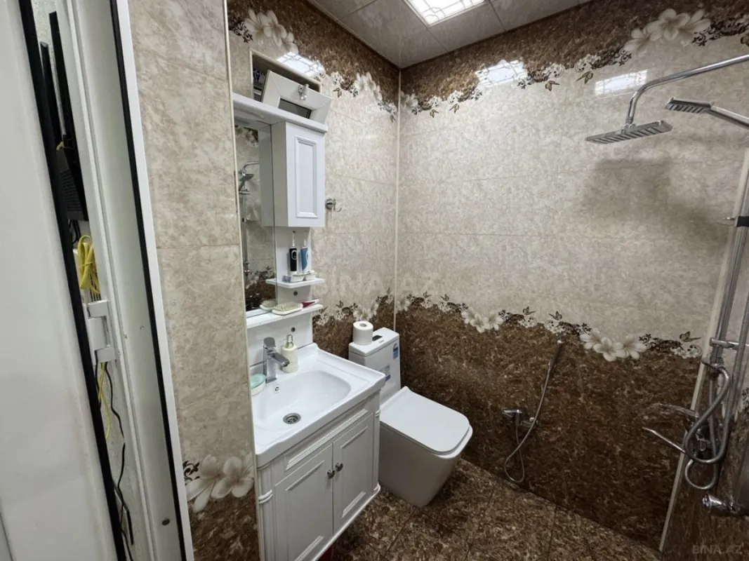 Satılır 4 otaqlı həyət evi 100 m²