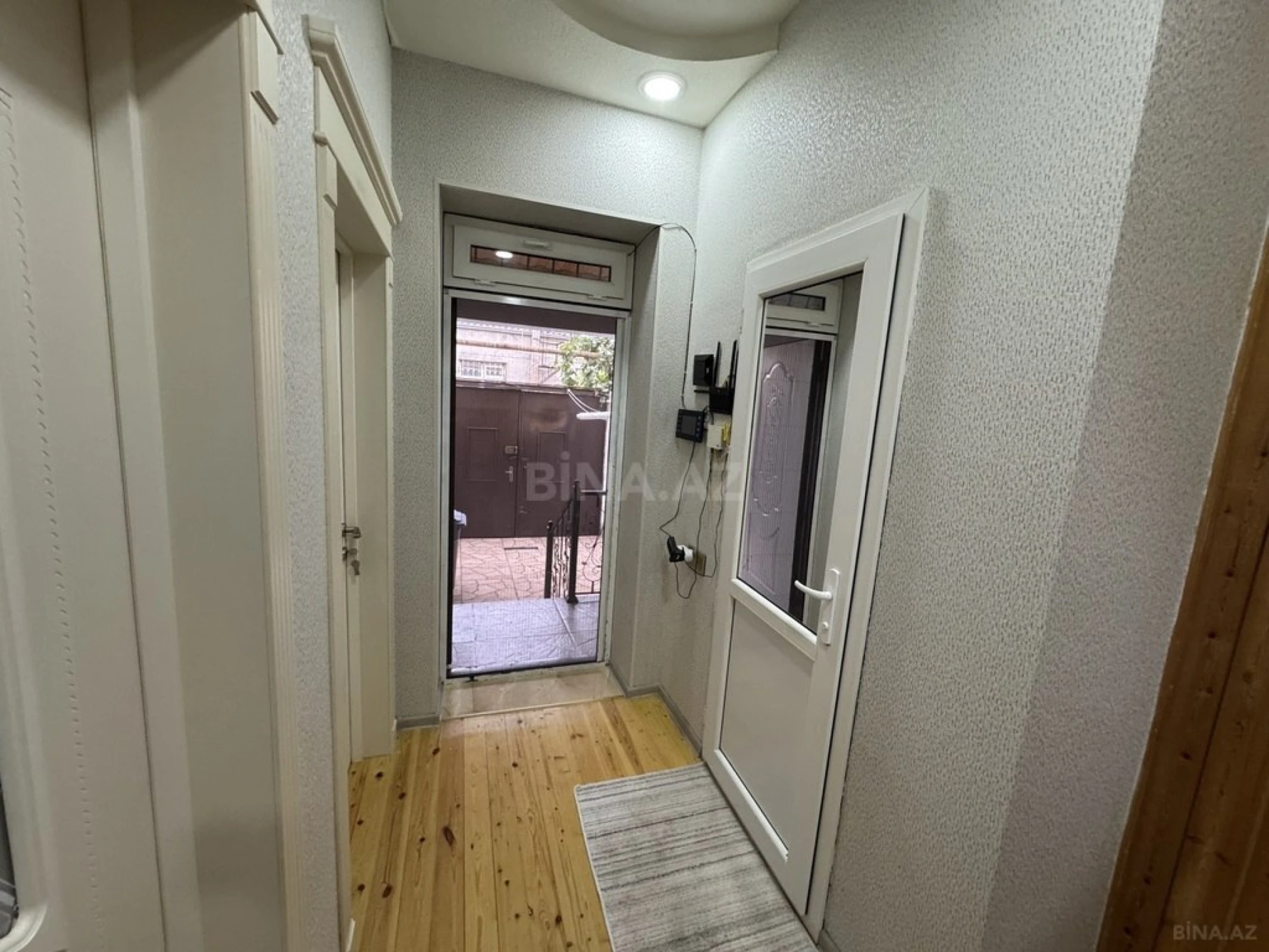 Satılır 4 otaqlı həyət evi 100 m²