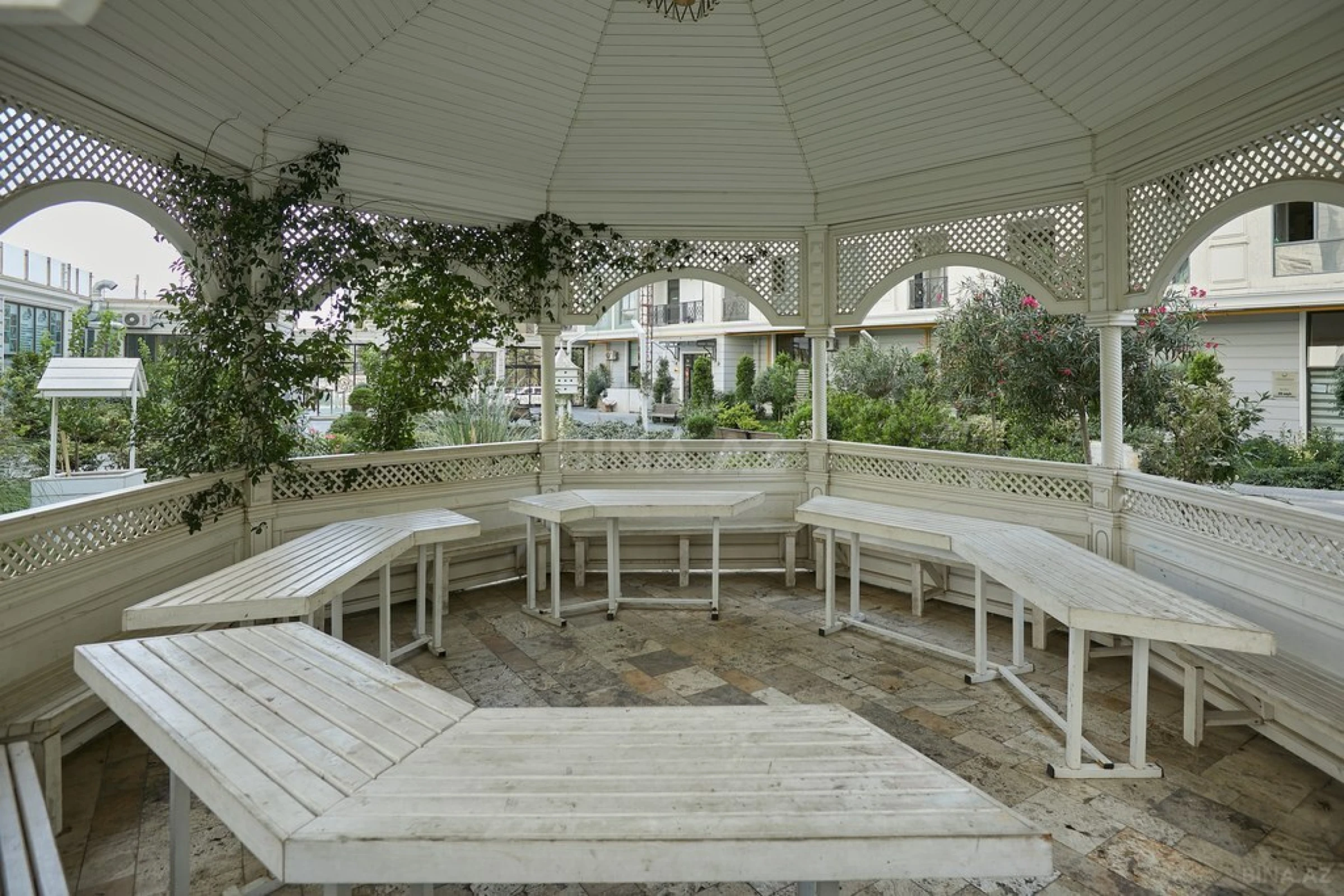 Kirayə verilir 2 otaqlı mənzil 48 m²