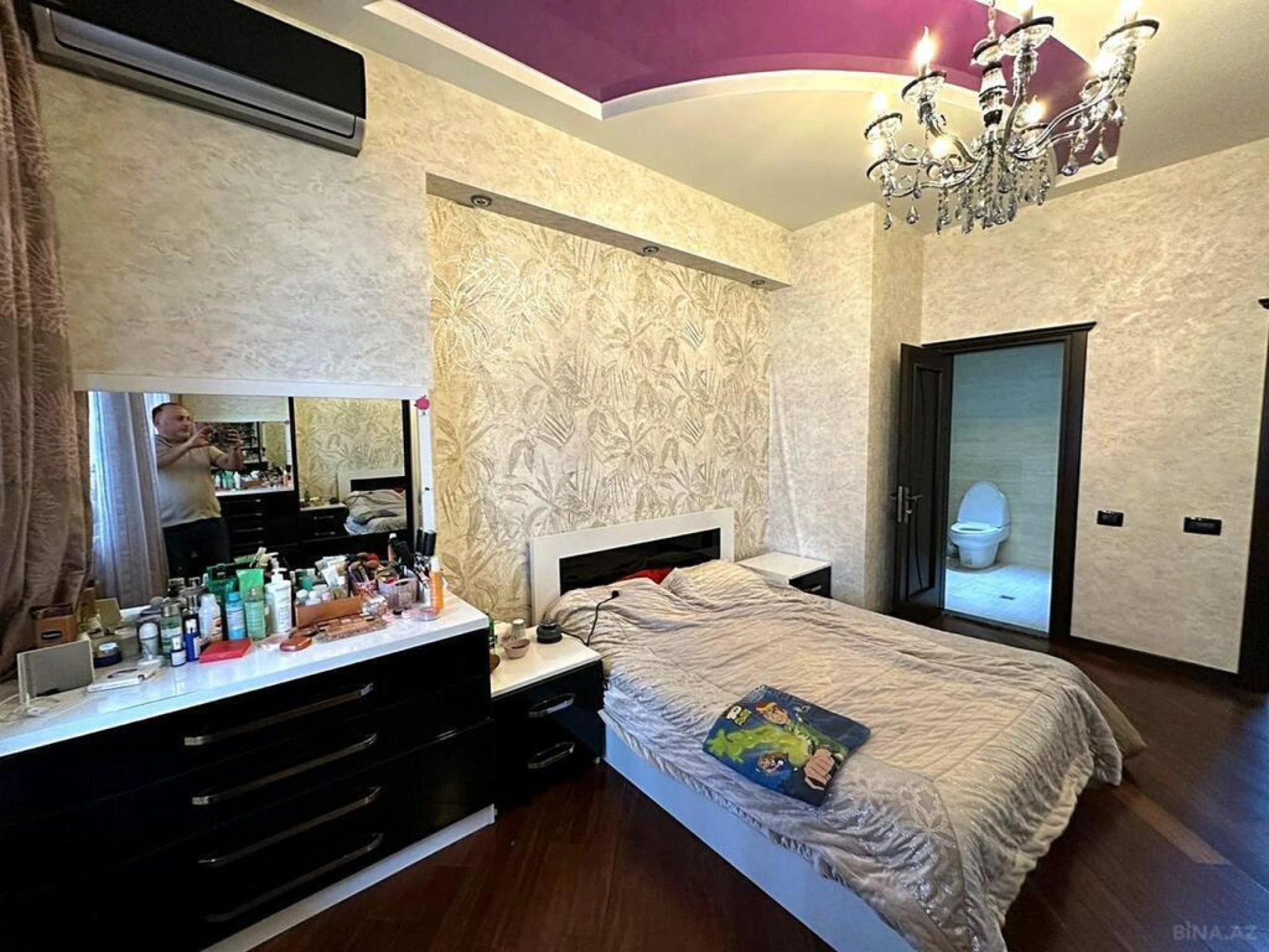 Satılır 3 otaqlı mənzil 134 m²