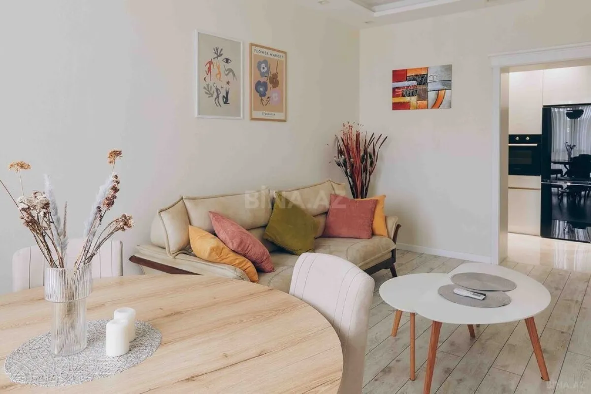 Kirayə verilir 2 otaqlı mənzil 55 m²