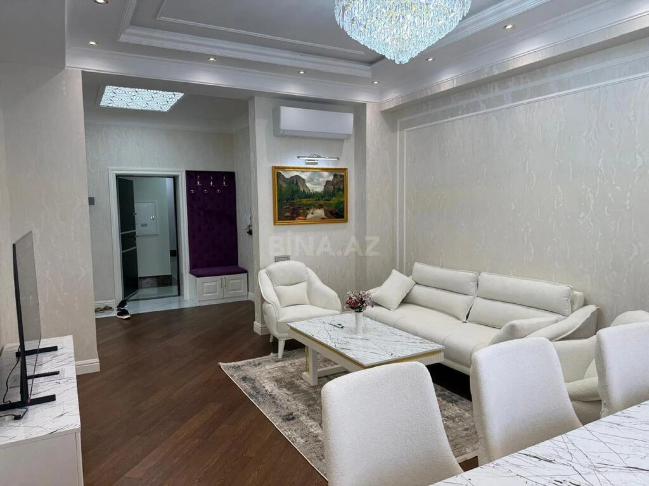 Kirayə verilir 3 otaqlı mənzil 130 m²