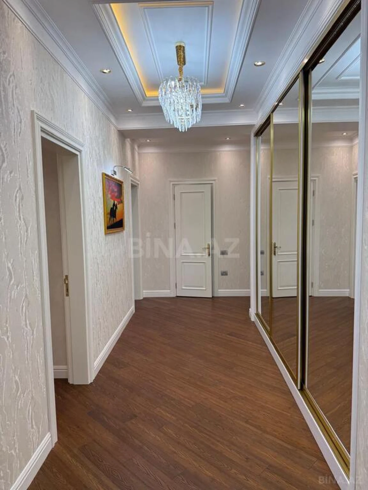 Kirayə verilir 3 otaqlı mənzil 130 m²