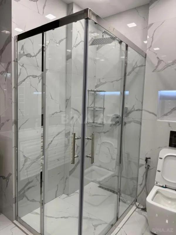 Kirayə verilir 3 otaqlı mənzil 130 m²