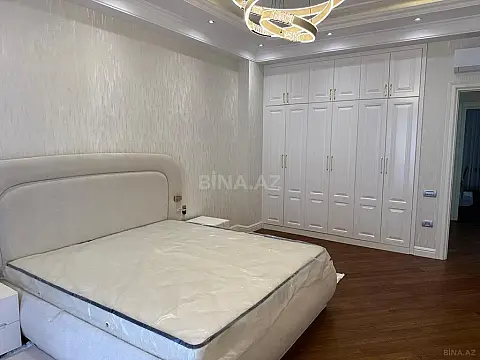 Kirayə verilir 3 otaqlı mənzil 130 m²