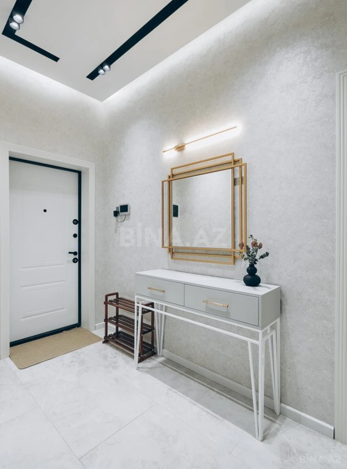 Kirayə verilir 2 otaqlı mənzil 57 m²