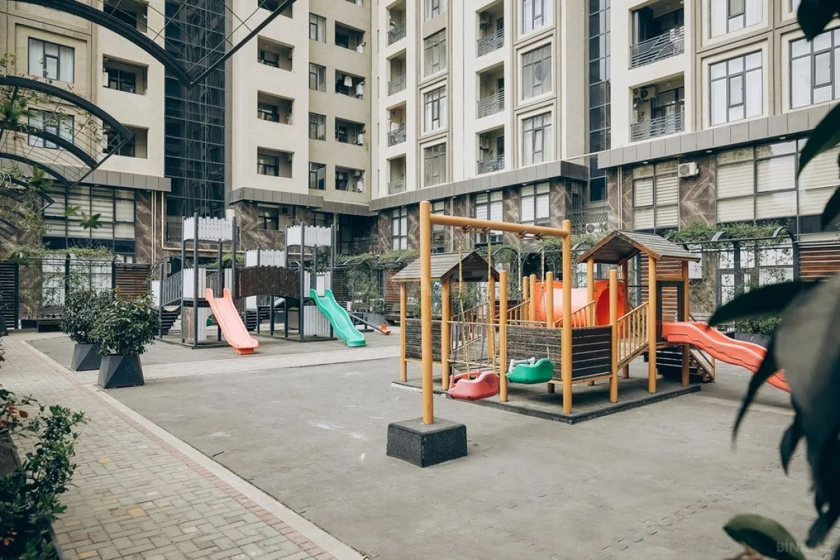 Kirayə verilir 2 otaqlı mənzil 57 m²