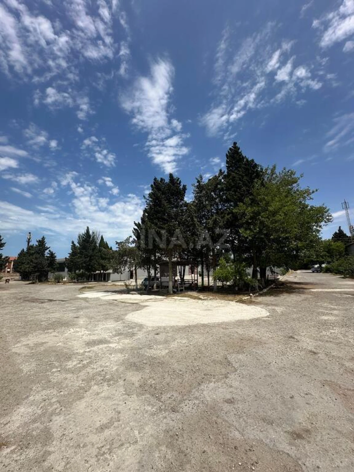 Kirayə verilir obyekt 1400 m²