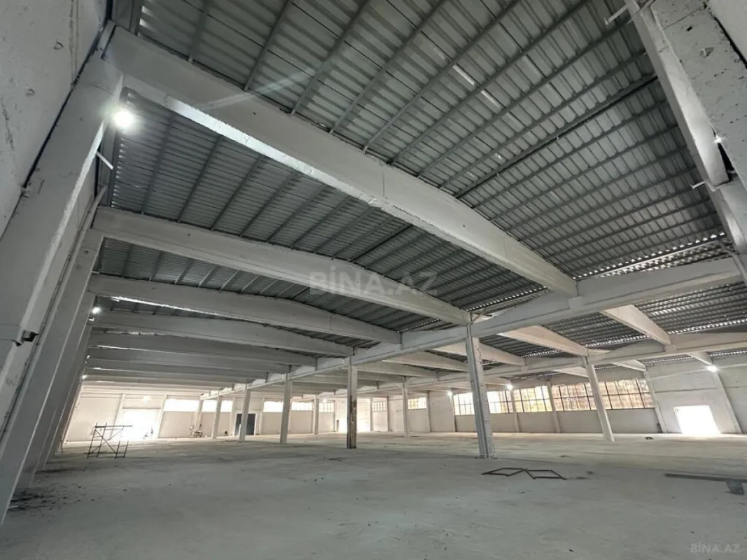 Kirayə verilir obyekt 1400 m²