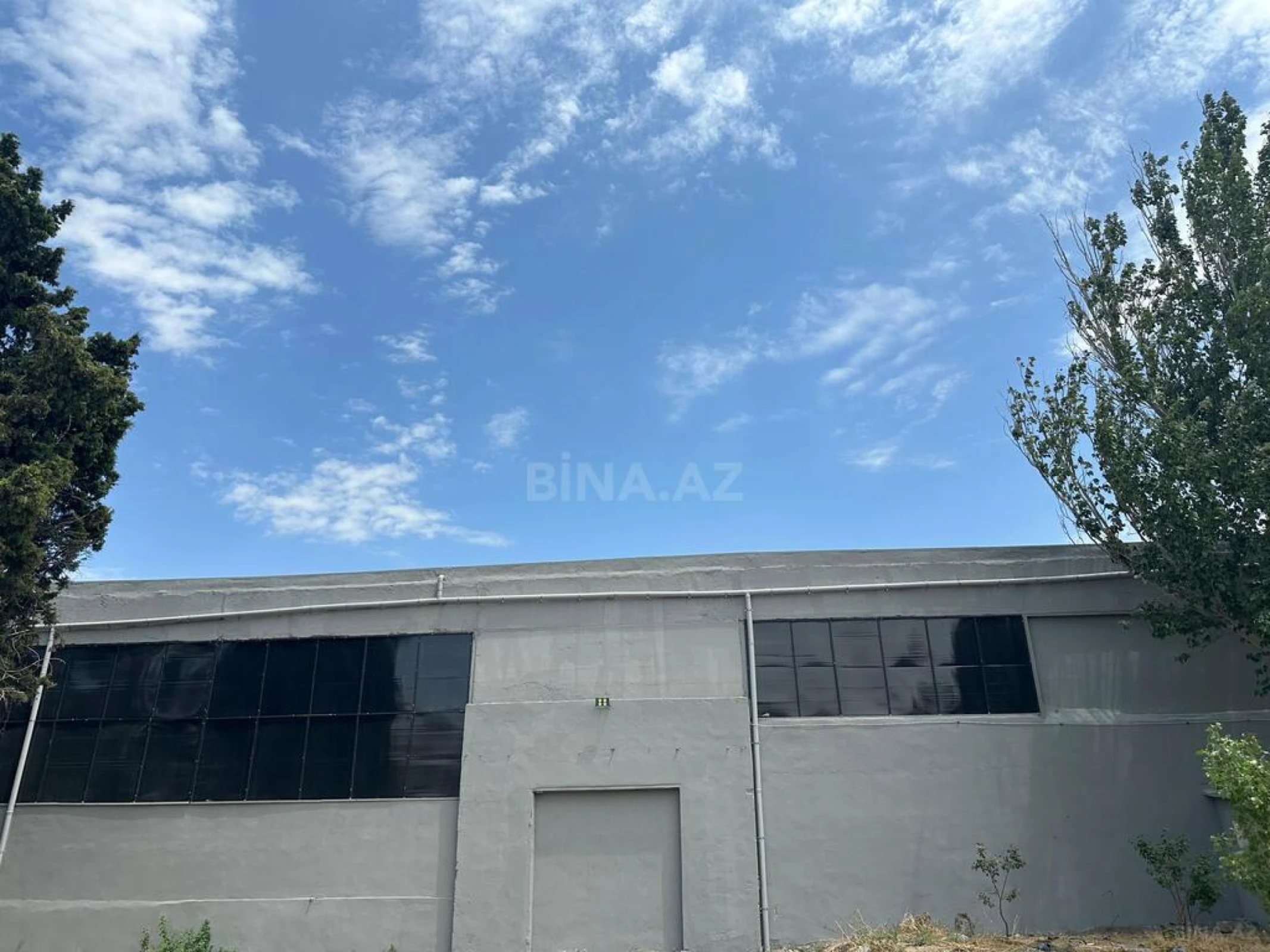 Kirayə verilir obyekt 1400 m²