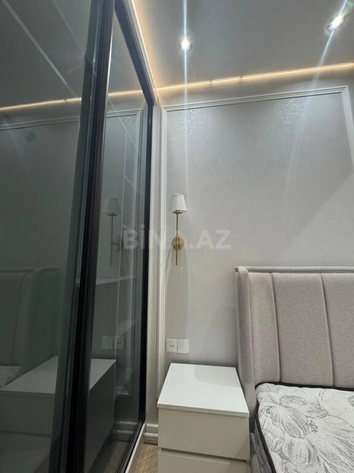 Kirayə verilir 2 otaqlı mənzil 70 m²