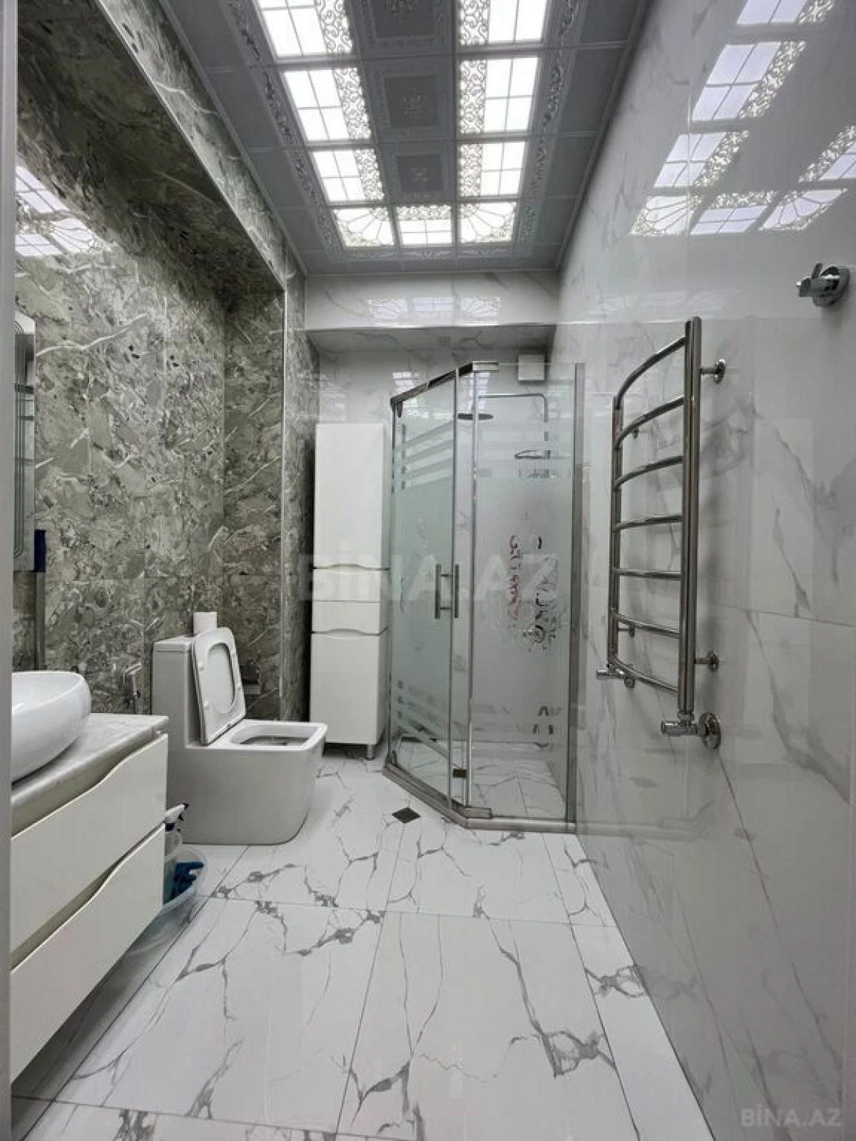 Satılır 2 otaqlı mənzil 100 m²