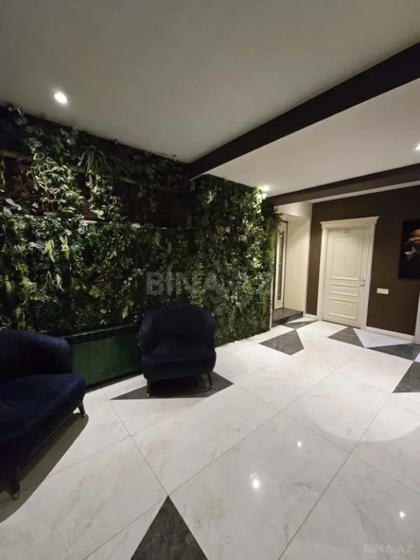 Satılır obyekt 650 m²