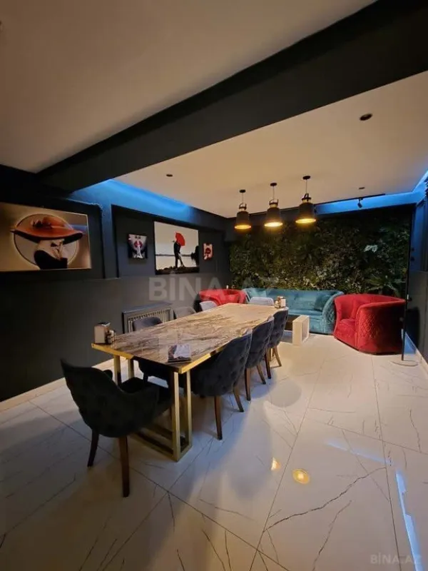 Satılır obyekt 650 m²