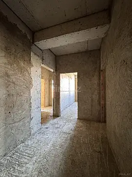 Satılır 4 otaqlı mənzil 135 m²