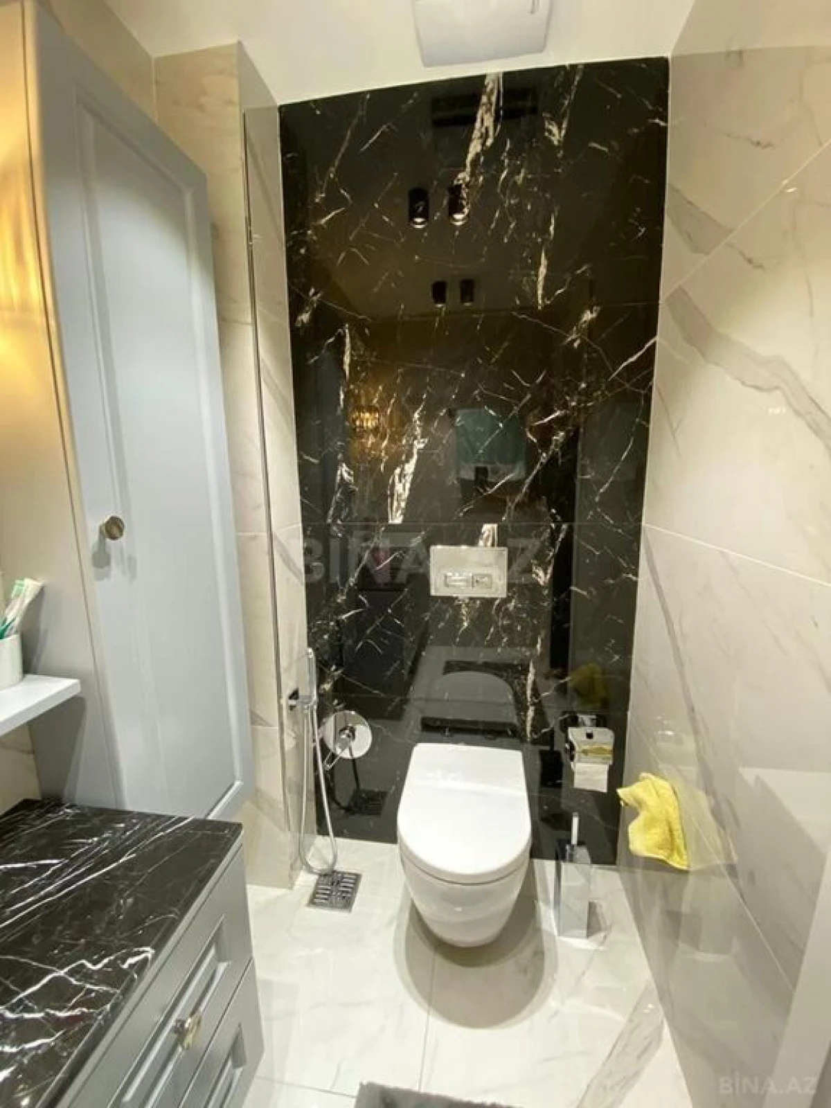 Kirayə verilir 3 otaqlı mənzil 140 m²