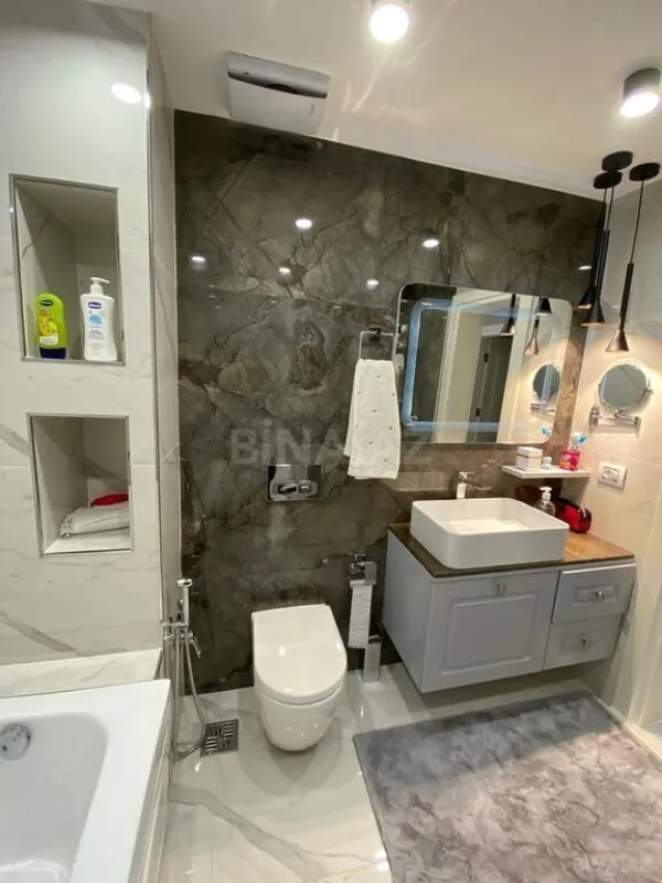 Kirayə verilir 3 otaqlı mənzil 140 m²