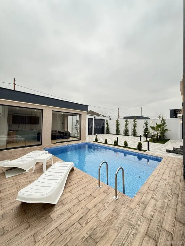 Satılır 4 otaqlı həyət evi 180 m²