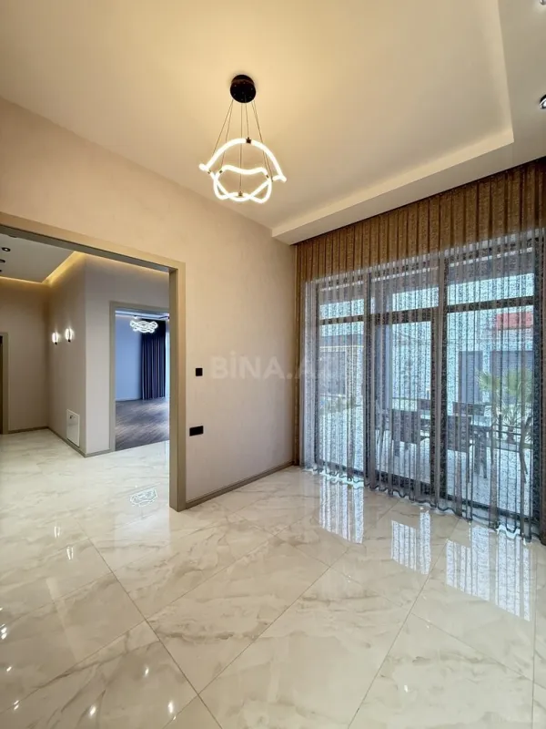 Satılır 4 otaqlı həyət evi 180 m²