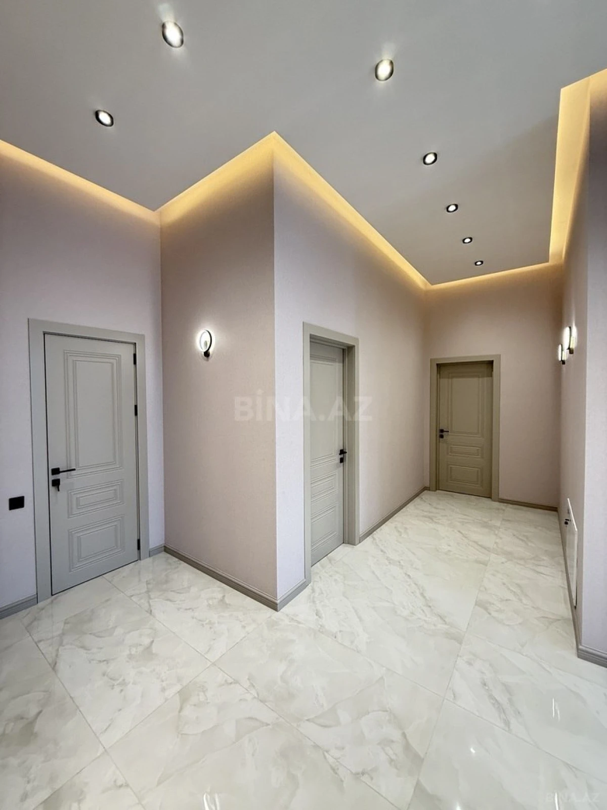Satılır 4 otaqlı həyət evi 180 m²