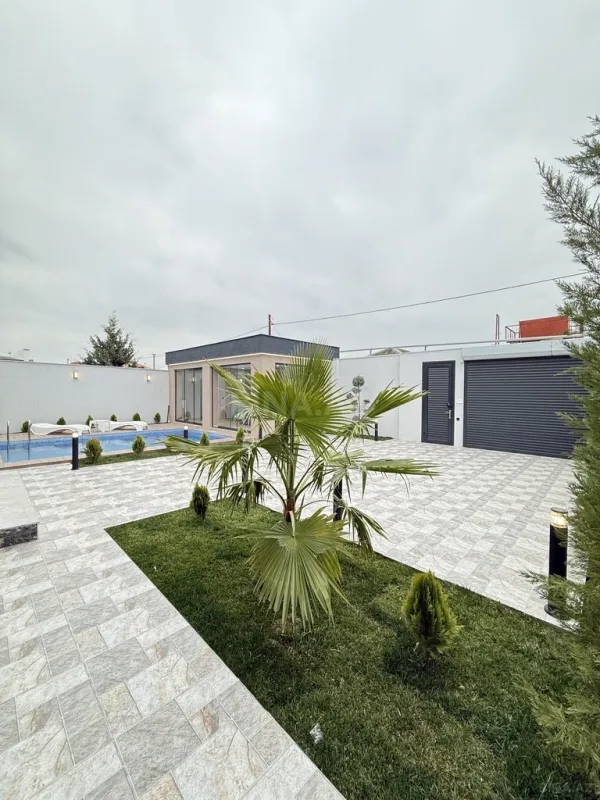 Satılır 4 otaqlı həyət evi 180 m²
