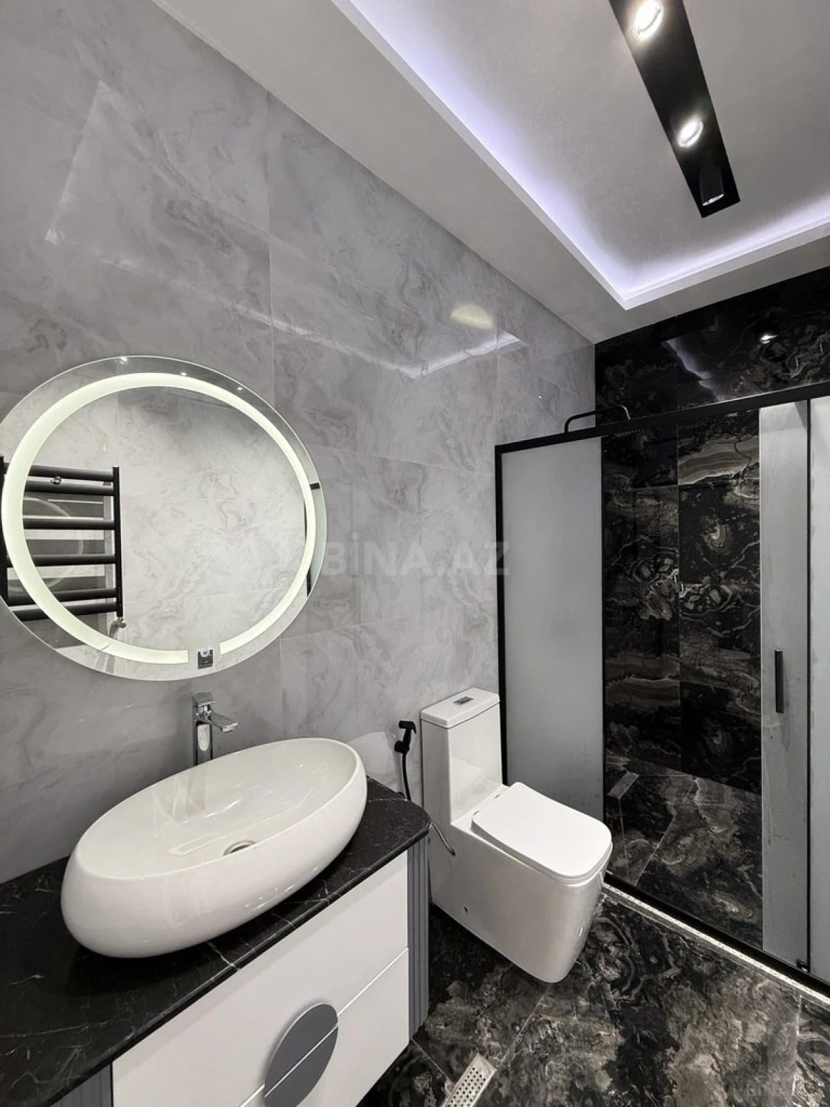 Satılır 4 otaqlı həyət evi 170 m²