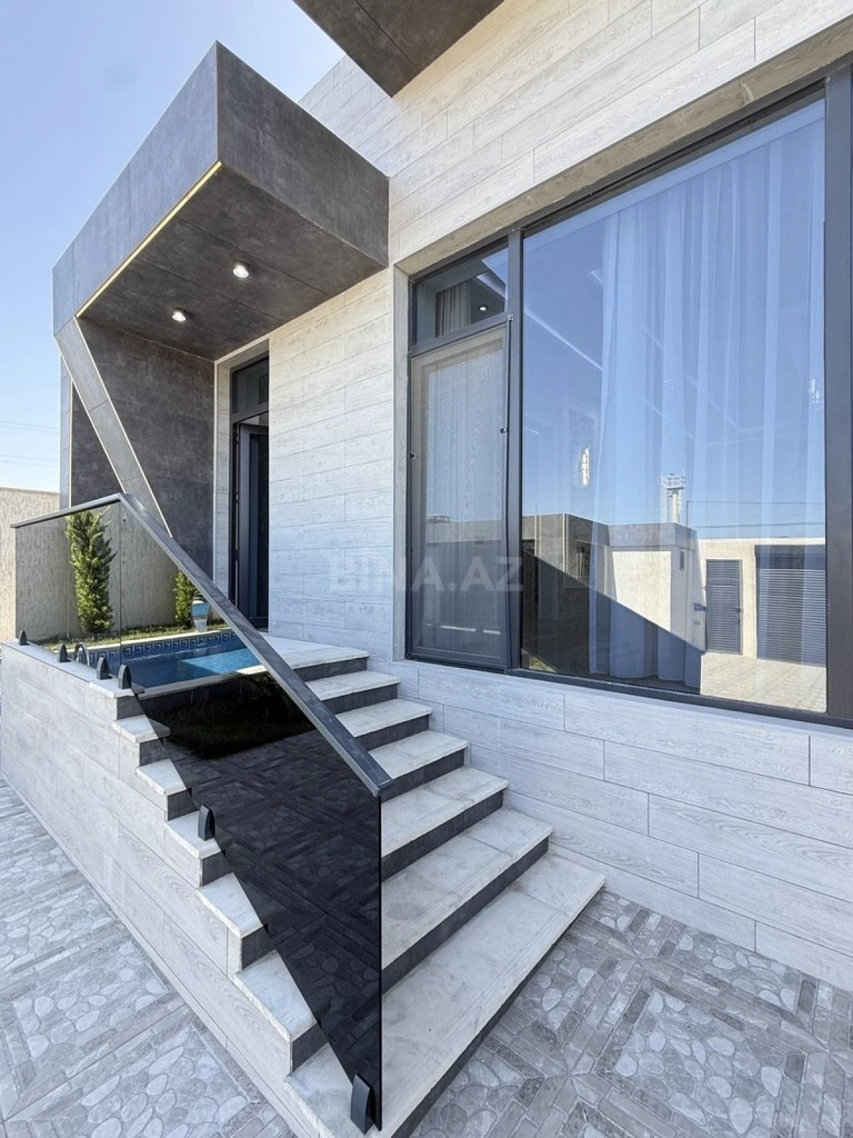 Satılır 4 otaqlı həyət evi 170 m²