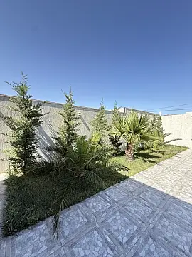 Satılır 4 otaqlı həyət evi 170 m²