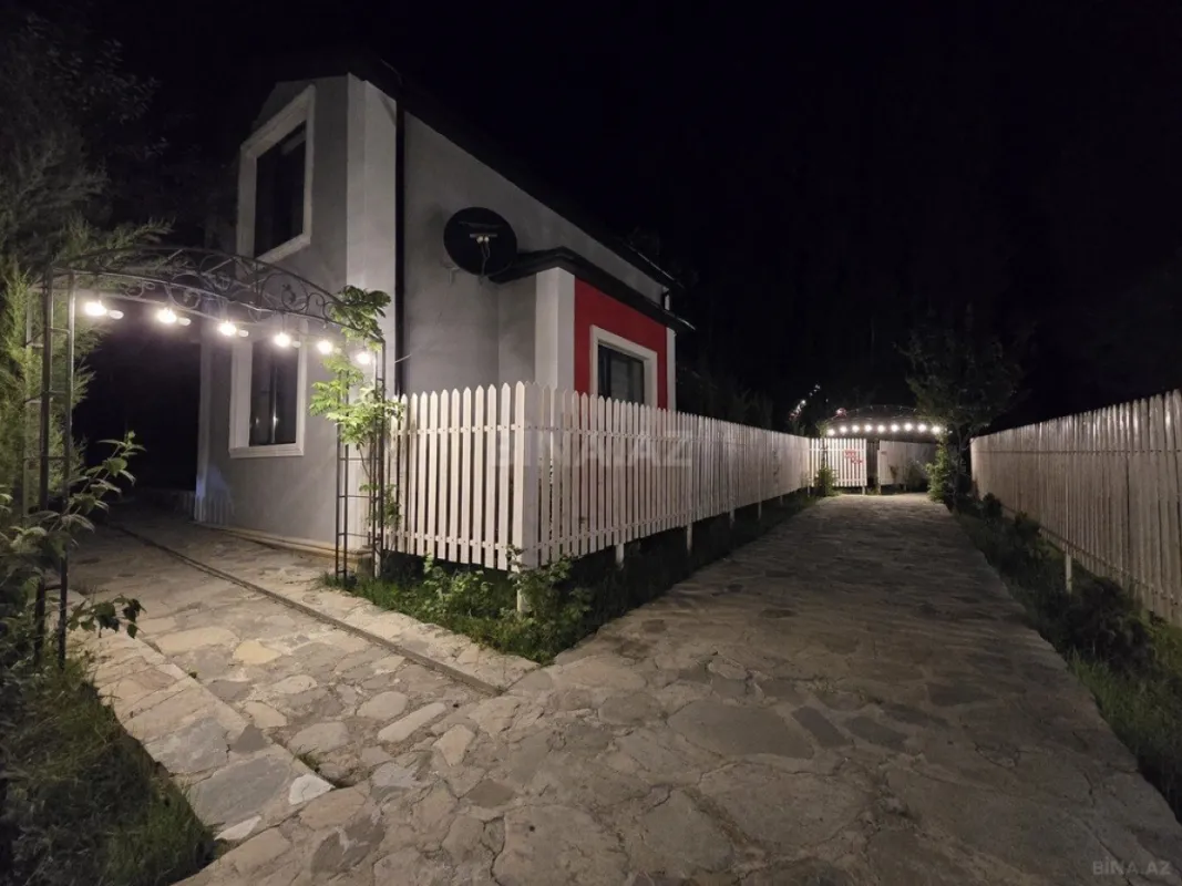 Satılır obyekt 560 m²