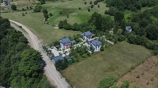 Satılır obyekt 560 m²