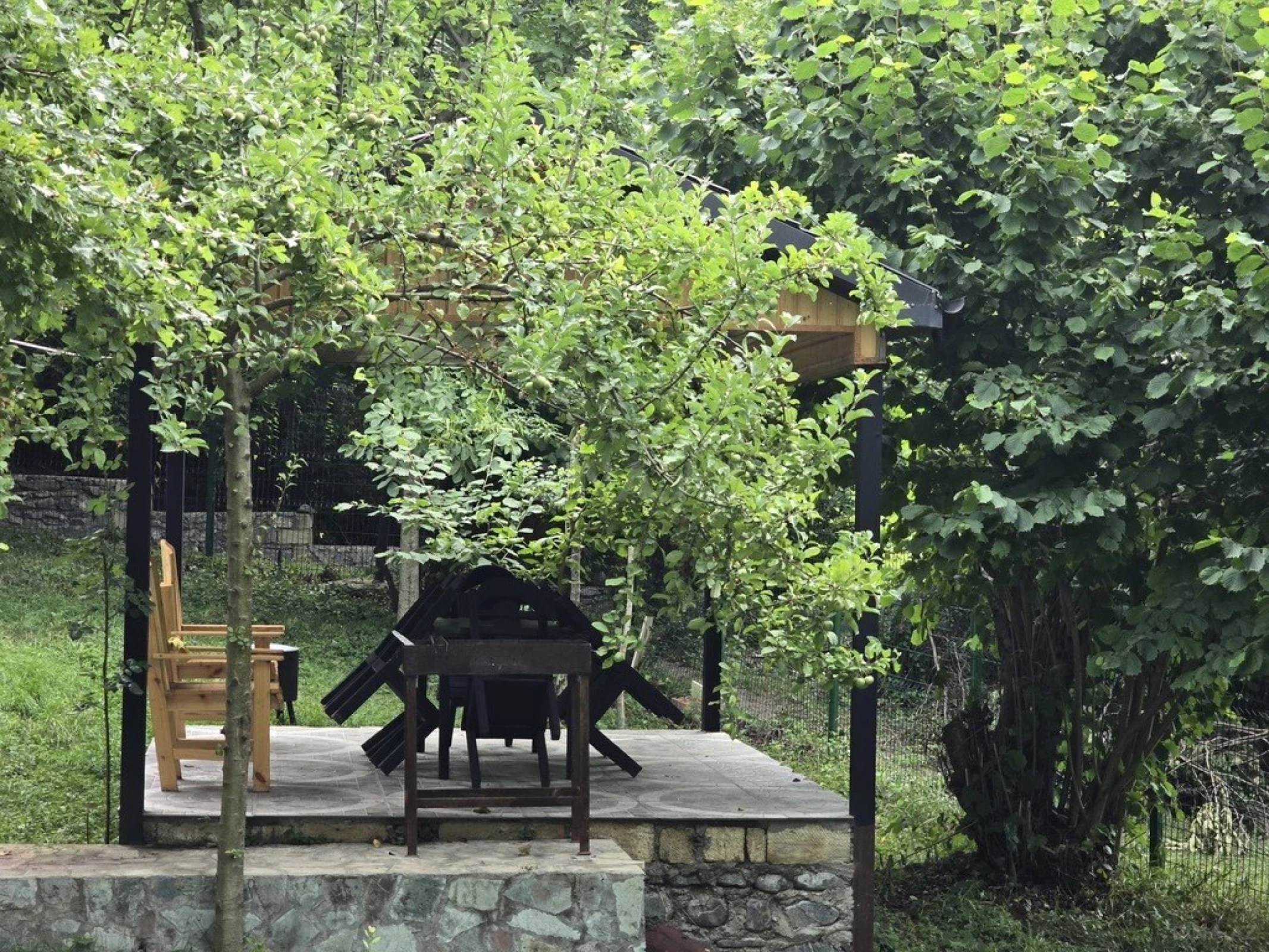 Satılır obyekt 560 m²