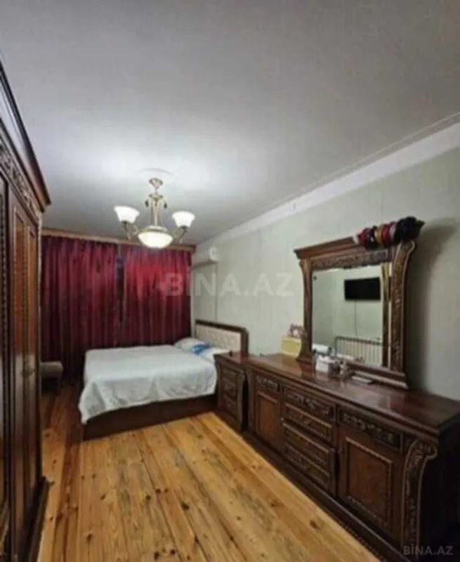 Satılır 4 otaqlı mənzil 100 m²