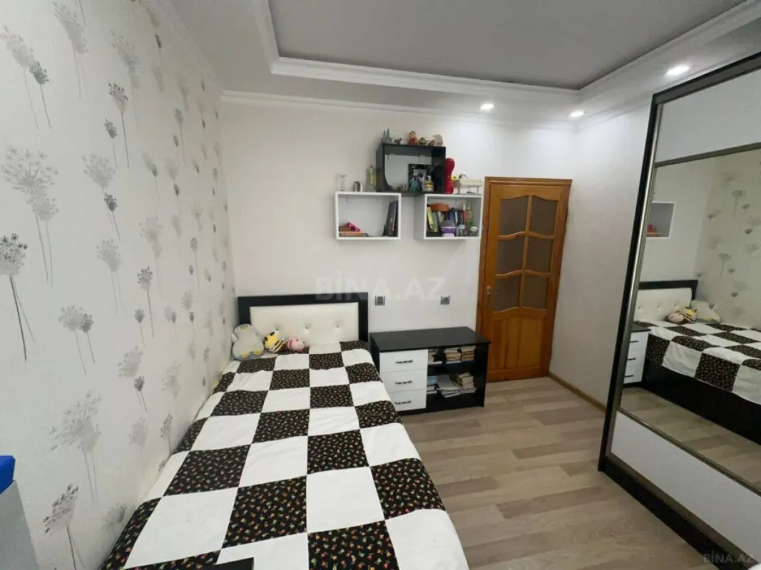 Satılır 4 otaqlı mənzil 100 m²