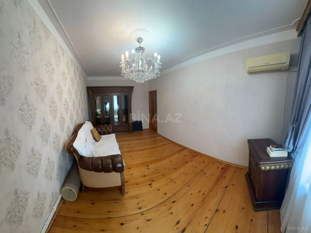 Satılır 4 otaqlı mənzil 100 m²