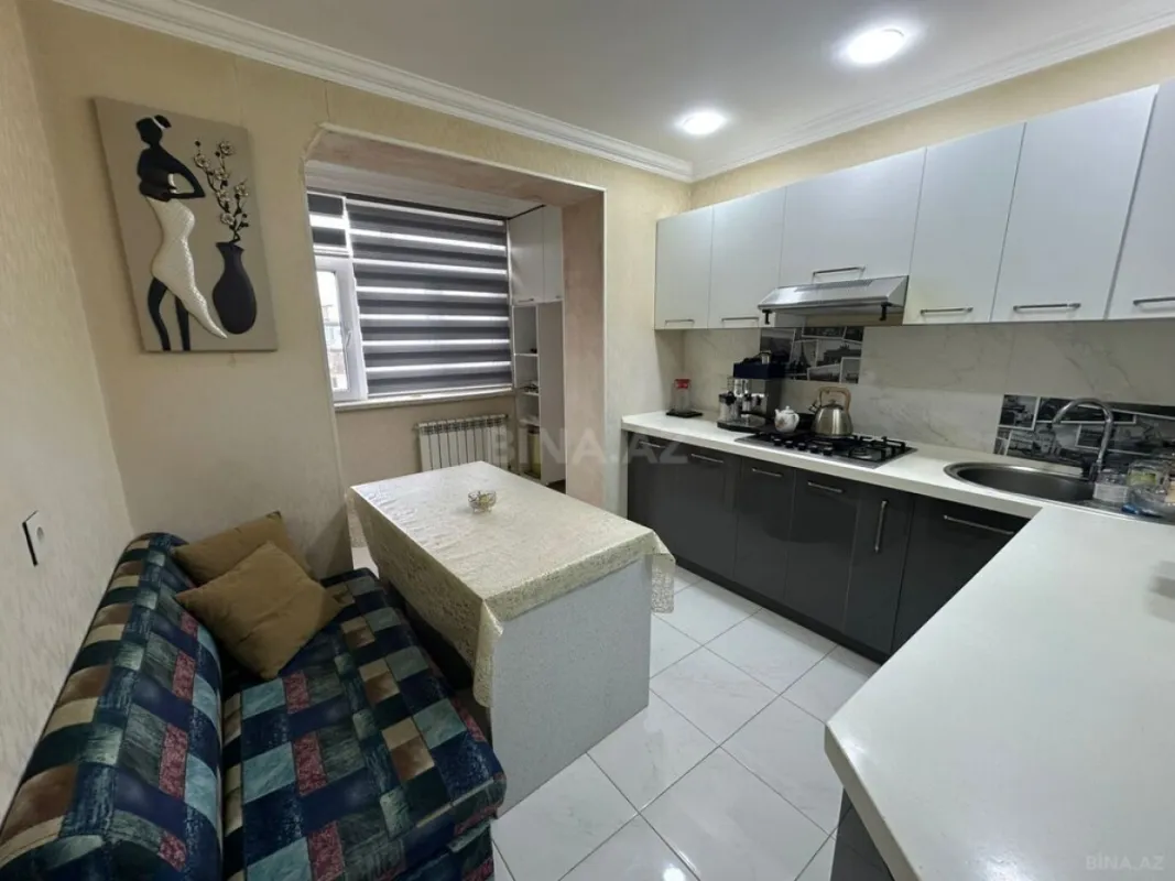 Satılır 4 otaqlı mənzil 100 m²